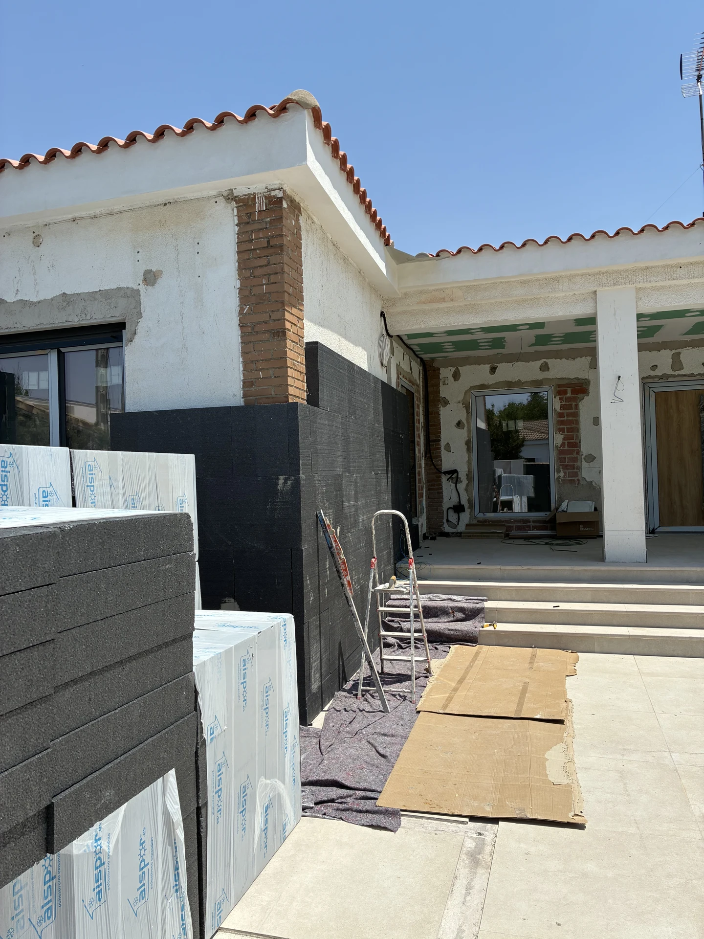 Proceso de colocación del aislamiento exterior