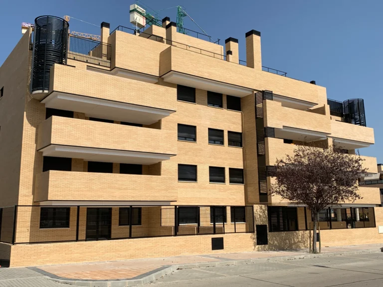 Edificio de viviendas en Pinto